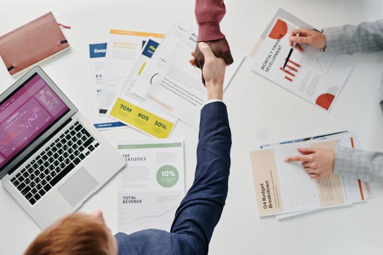Sistem bisnis yang membuat perusahaan tidak bergantung pada satu orang