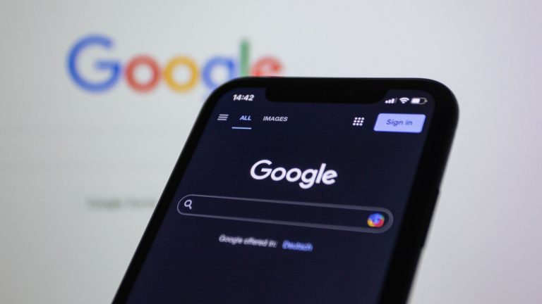 Kejelasan brand pada website bisnis